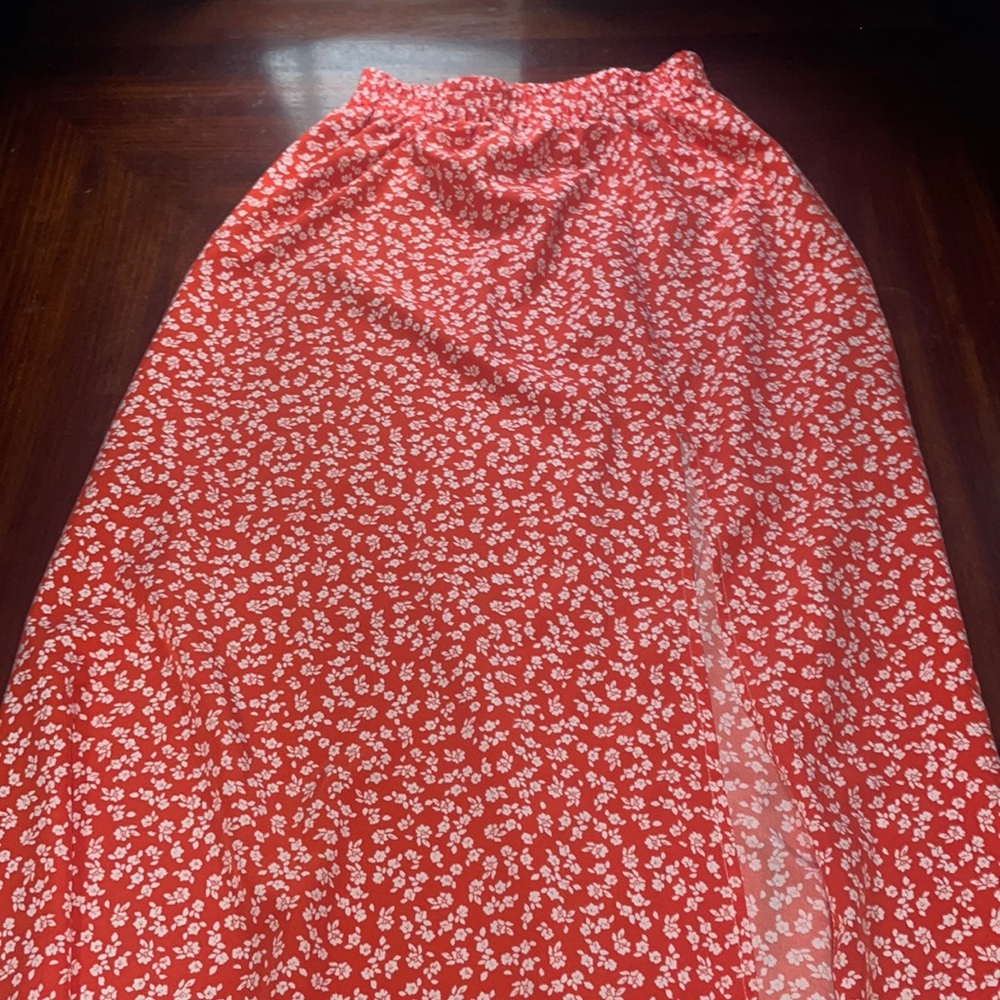 Women’s maxi skirt